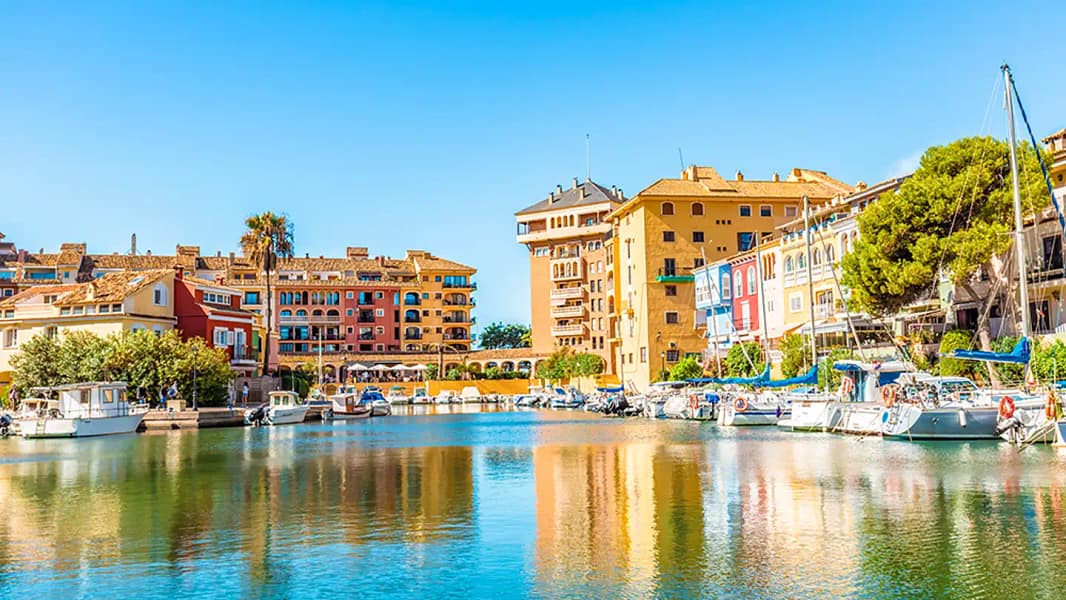 BCC-2024-EXPLORER-VALENCIA-FUN-THINGS-TO-DO-IN-VALENCIA-HEADER_MOBILE