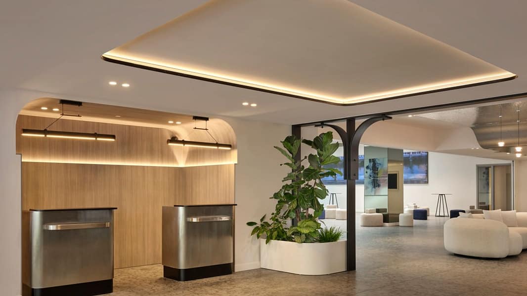 cy-brugy-courtyard-0100-28526_Classic-Hor