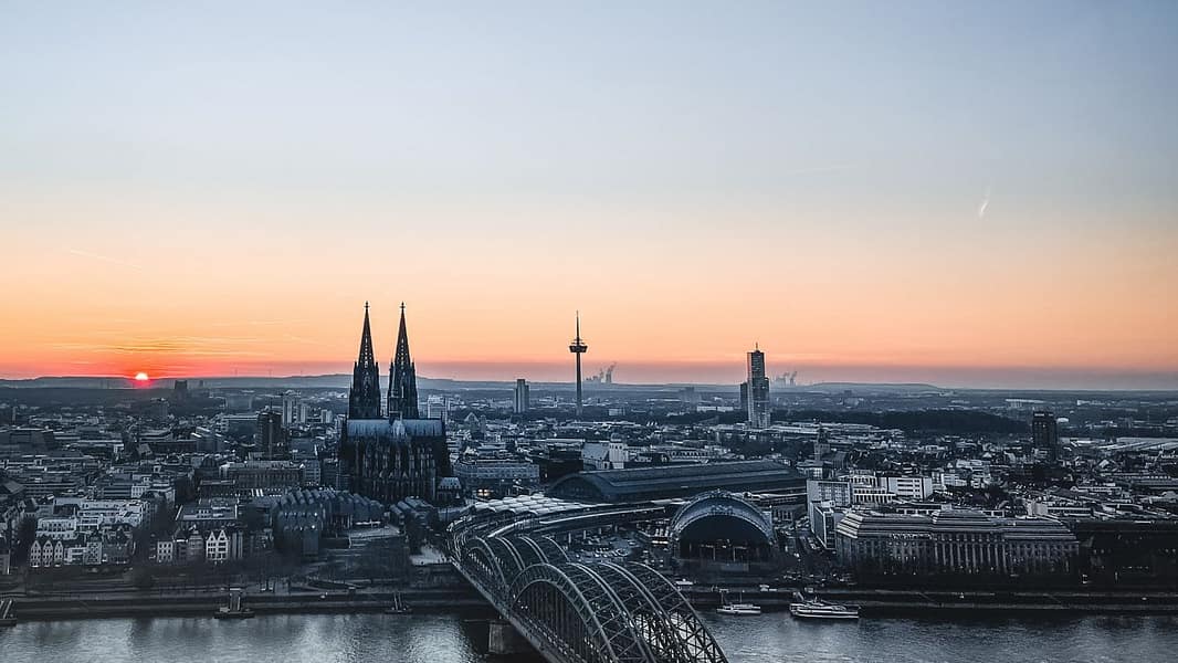 cy-cgncy-sunset-view-41423-04836_Classic-Hor