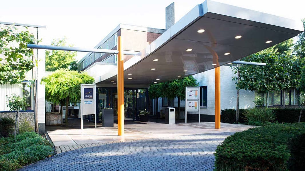 Novotel_Rotterdam_NovotelRotterdamSchiedamAussenansicht3_1920x1080